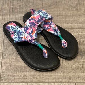 SANUK SLING SANDALS - Size 9